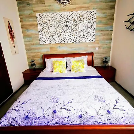 Apartamento Marysol נאזרה